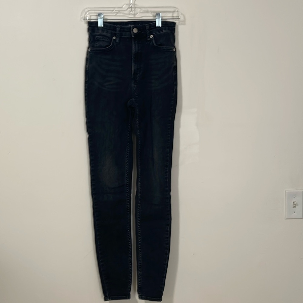 ☀️Sale☀️ Calvin Klein men’s faded black skinny jeans size 28 x 32